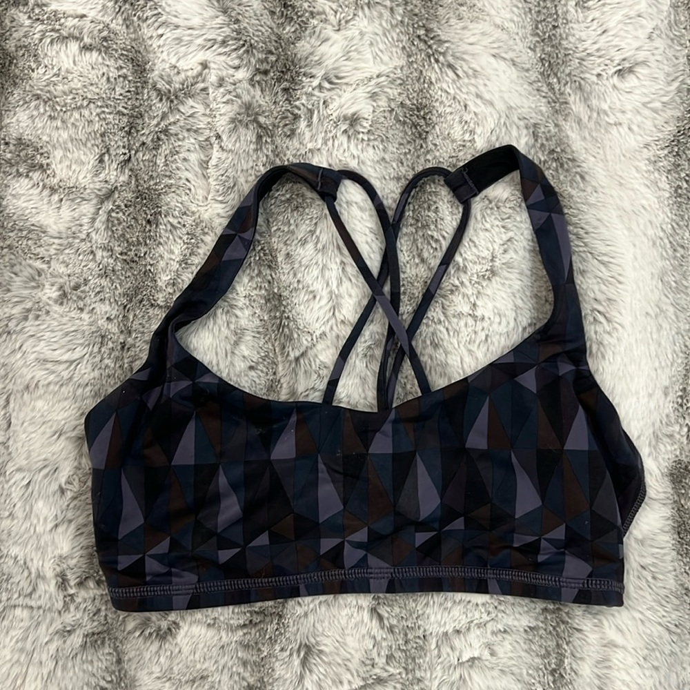 Lululemon free to be bra